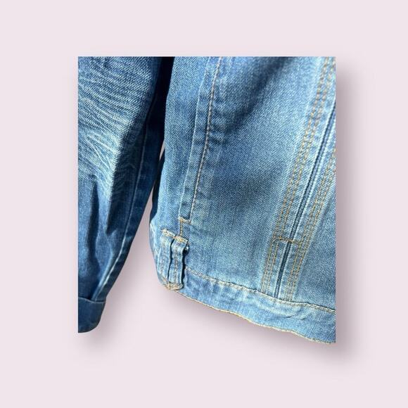 Route 66 women’s size L denim jacket, 99 % cotton 1% spandex - Picture 4 of 7